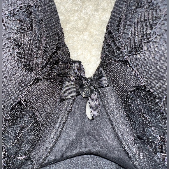 Victoria’s Secret Dream Angel Bra 36D - Picture 2 of 6